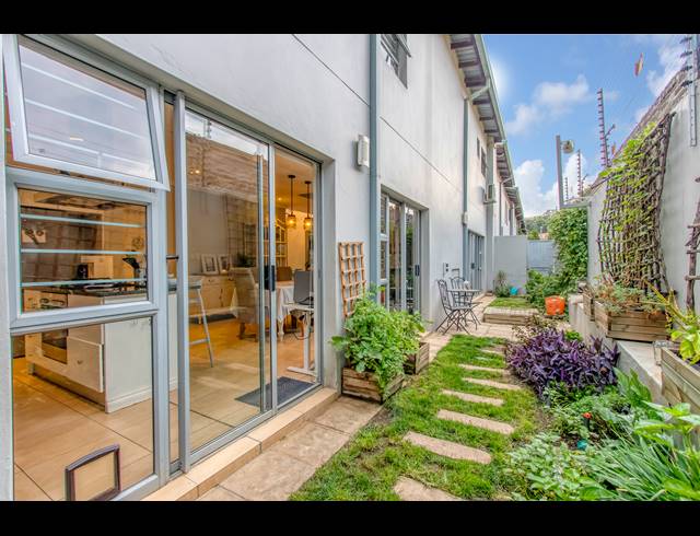 3 BEDROOM DUPLEX SOLD IN BRYANSTON